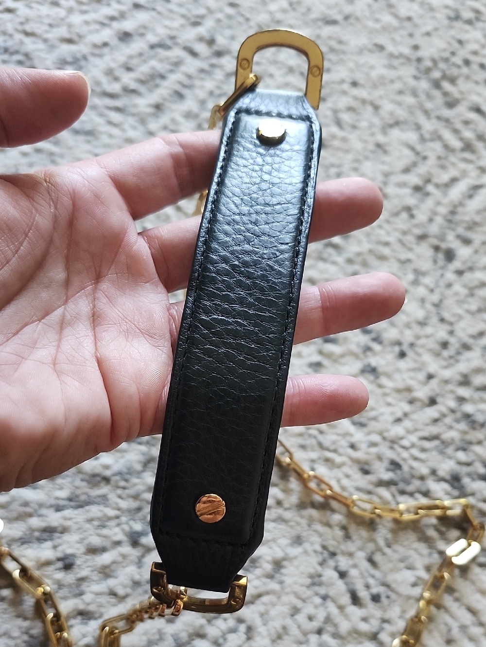 Tory Burch Reva Black Pebbled Leather Crossbody Clutch - Picture 7 of 8